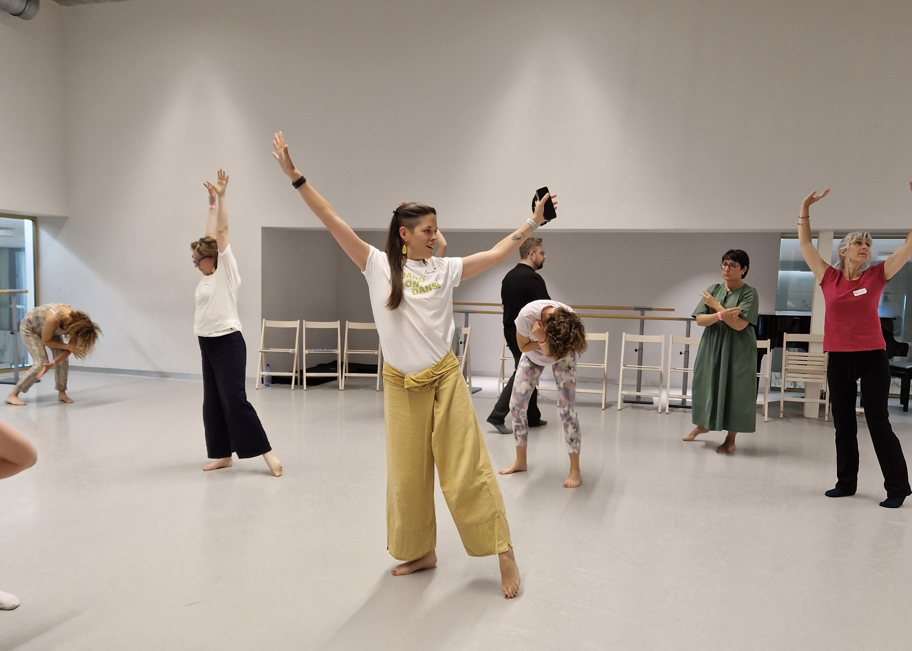 Illustration du collectif suivant:  Qoya Laura