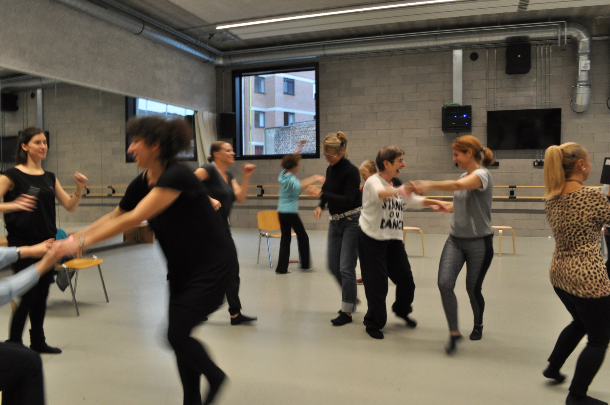 Image représentant le cours: Danse assise